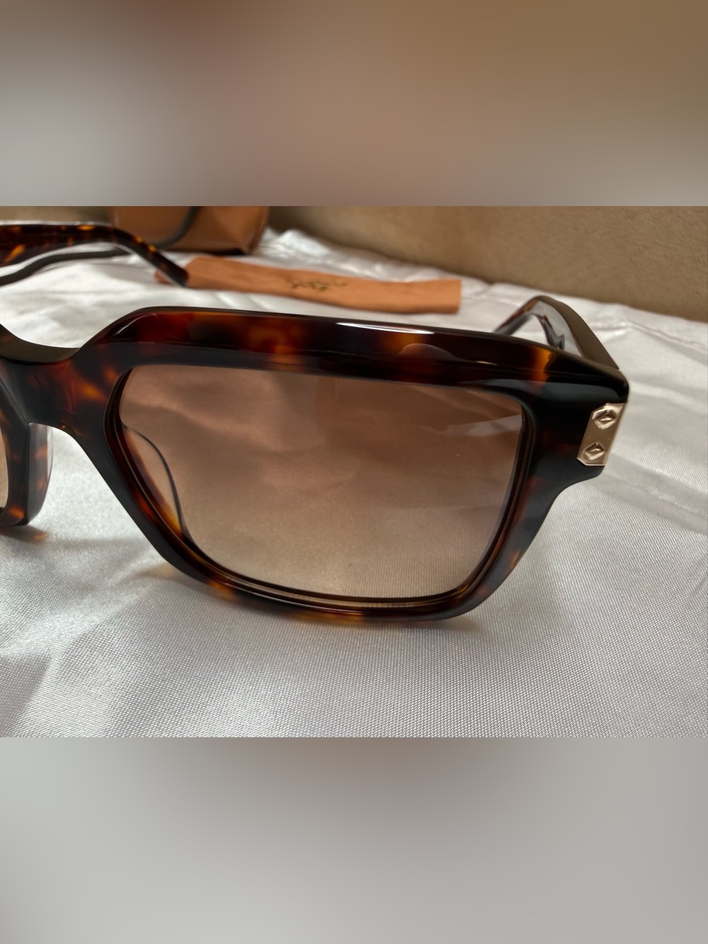 NWT MCM Tortoise Oversized Square Sunglasses Brown Gradient - Picture 9 of 12